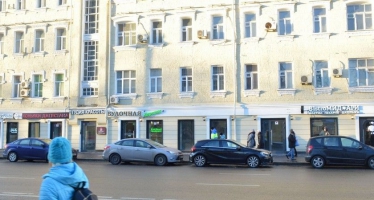 N229, Торговая площадь на Большой Серпуховской